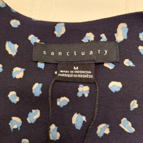 Sanctuary v neck tie front black blue print long sleeve top. Size medium - Picture 3 of 11